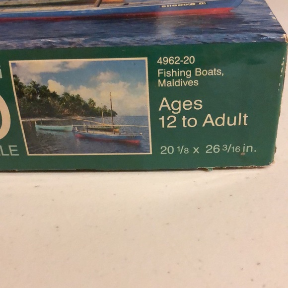 Vintage MB 1000 pc Puzzle FISHING BOATS, MALDIVES #4962-20 Tropical Ocean - Picture 2 of 6